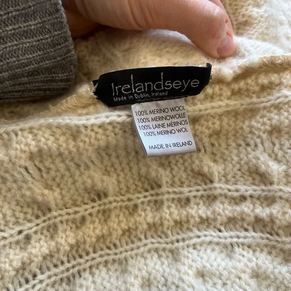 100% Merino Wool 🇮🇪 Made in Ireland Irelandseye Cream Cape Size L/XL - Picture 7 of 9